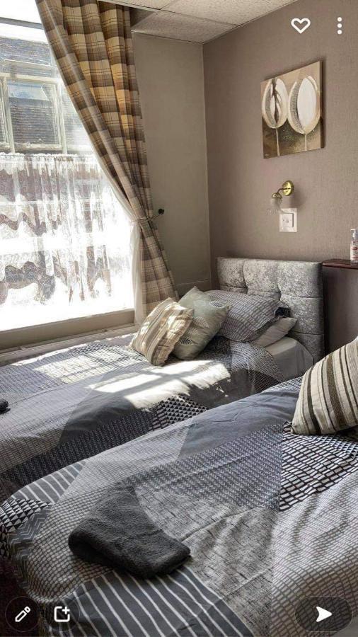 Bed and Breakfast The Crown In Fordingbridge Zewnętrze zdjęcie